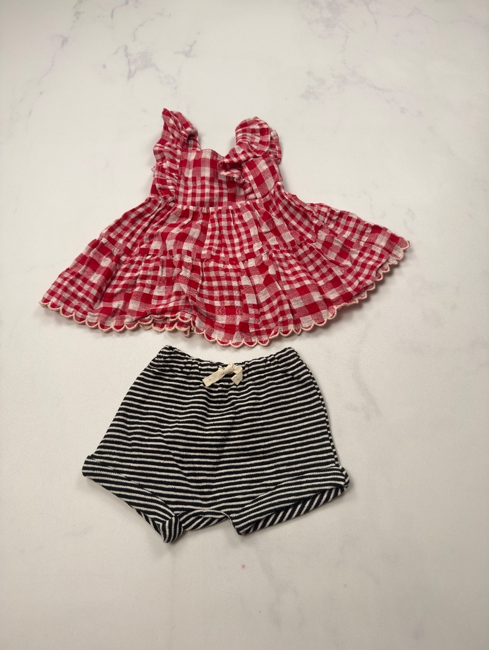 Old Navy Baby Tee Red Dress & Shorts 2010s Clothing Bundle - Girls 3 6 M